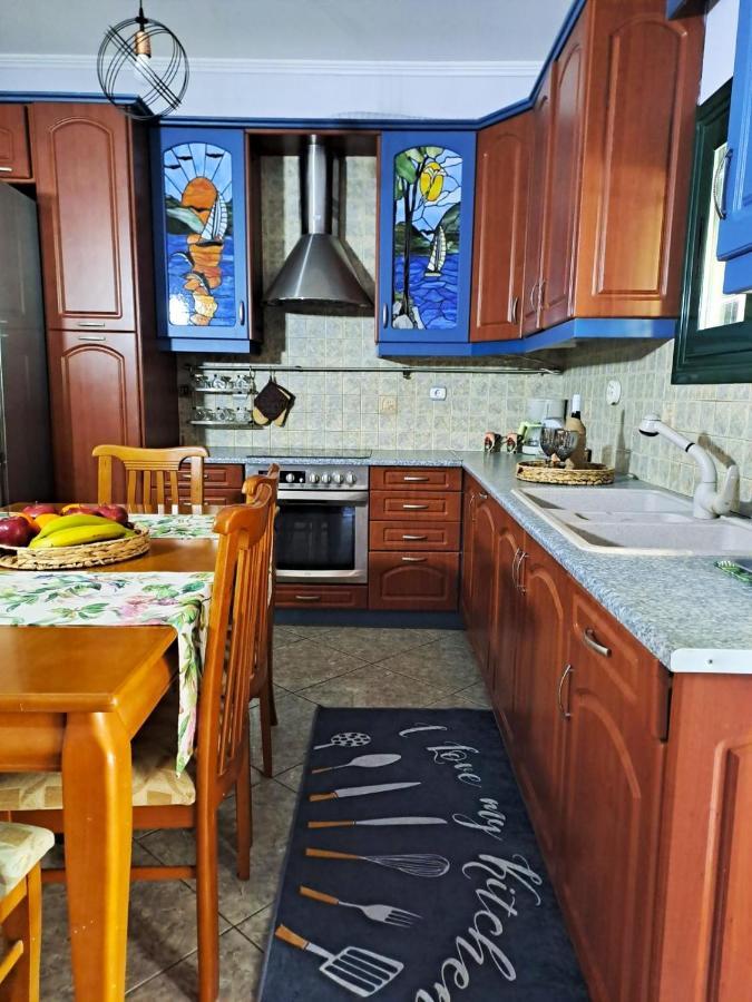 Evelina 1 Apartment Ликсури Екстериор снимка