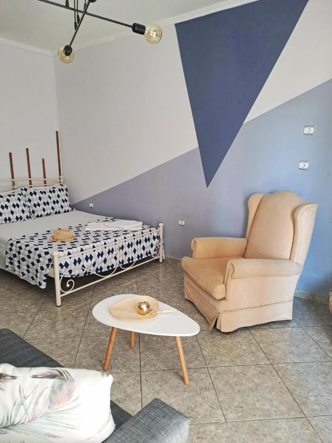 Evelina 1 Apartment Ликсури Екстериор снимка